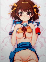 1girls blush bra bra_lift brown_eyes brown_hair cleavage clothing come_hither female hairbow legs_together looking_at_viewer matching_underwear orange_bra orange_panties panties picot_trim picot_trim_panties pussy school_uniform shirt shirt_lift short_hair skirt skirt_lift smile solo suzumiya_haruhi suzumiya_haruhi_no_yuuutsu