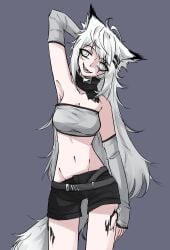 absurdres ahoge animal_ears arknights arm_up armpits black_shorts breasts cleavage female green_background grey_arm_warmers grey_hair grey_tube_top highres lappland_(arknights) long_hair long_sleeves looking_at_viewer medium_breasts messy_hair navel purple_eyes sharp_teeth short_shorts shorts simple_background smile solo strapless tail teeth tofusquisha tube_top variant_set very_long_hair white_eyes wolf_ears wolf_girl wolf_tail