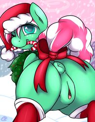 abstract_background anus bedroom_eyes bow candy_cane candy_cane_in_mouth christmas clitoral_winking clitoris equine fan_character female freckles fur green_fur hair hat holidays horse legwear long_hair looking_at_viewer looking_back mammal meggchan my_little_pony one_eye_closed pom_hat pony presenting puffy_anus pussy raised_tail rear_view santa_hat smile solo stockings teal_eyes two_tone_hair wink wreath