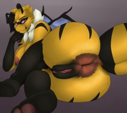 absurd_res antennae_(anatomy) anthro anus arthropod ass bee big_anus big_butt breasts digital_media_(artwork) feet female fur genitals hair heather_(soomir) hi_res hymenopteran insects looking_at_viewer looking_back lying nipples nude nude_female on_side pawpads plump_labia presenting presenting_anus presenting_hindquarters pussy simple_background smile solo tail tuft vernoncaolo wide_hips wings yellow_body