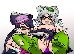 2girls breasts callie_(splatoon) cousins duo female incest marie_(splatoon) multiple_girls nintendo oyashirothr43 pussy splatoon spread_legs spreading squid_sisters straight_hair video_games yuri