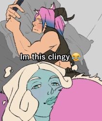 a_ferida_no_mundo bad_days_(a_ferida_no_mundo) bed blue_skin caption cloud_hair emoji flat_colors fluffy_ears head_between_legs head_between_thighs horns im_this_clingy_(meme) katrina_(a_ferida_no_mundo) looking_at_phone looking_at_viewer lying_on_bed meme meme_reference nonsexual original_character pink_fur pink_hair srtroxinha_(artist) yuri