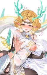 1boy 1girls big_breasts blonde_hair blush breasts breath_of_the_wild cute_fang elbow_gloves female gloves groping hi_res highres horns japanese_text laying_down navel navel_visible_through_clothes nintendo nipples pantyhose pointy_ears princess_zelda pussy ripped_clothing see-through see-through_clothing short_hair shuri_(84k) sweat tears_of_the_kingdom the_legend_of_zelda tight_clothing torn_clothes torn_pantyhose trembling zelda_(tears_of_the_kingdom)