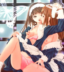 2girls female long_hair maid multiple_girls original tsukiishi yuri