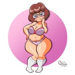 velma dinkley from scooby-doo