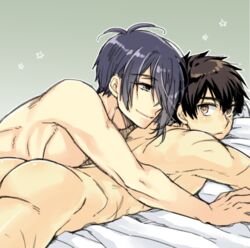 2boys ass bed doudanuki_masakuni lying male_only mikazuki_munechika multiple_boys muscle nude pillow scar smile touken_ranbu yaoi