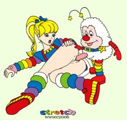 1boy 1girls 2006 antennae_(anatomy) bangs belt blonde_hair blue_eyes clothing creature female full_body green_background hetero high_ponytail interspecies interspecies_sex long_hair no_panties penis pussy rainbow_brite rainbow_brite_(character) rainbow_footwear red_nose simple_background size_difference sprite star_(symbol) stretch thighs_together tongue_out twink twink_(rainbow_brite) uncensored vaginal_penetration vaginal_sex wwoec