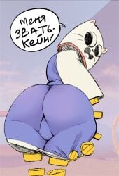 absurd_res anthro anthro_focus ass big_butt black_eyes black_nose blue_clothing blue_topwear bubble_butt bulge bulge_from_behind butt_focus clothing clothing_pull cloud coin collar cyrillic_text domestic_cat ena_(series) felid feline felis floating_arms floating_hands floating_limbs gold_(metal) gold_body hi_res kane_(ena) koban_(coin) living_coin looking_at_viewer looking_back looking_back_at_viewer male mammal open_mouth pink_inner_ear presenting presenting_hindquarters red_collar remiman sky smile solo speech_bubble talking_to_viewer text topwear whiskers white_head white_sleeves