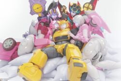 transformers trawert bumblebee_(transformers) windblade nautica arcee arcee_(g1) elita-one elita-1 4girls 1boy harem big_breasts big_ass huge_breasts huge_ass multiple_girls blue_eyes