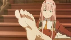 barefoot darling_in_the_franxx feet female foot_focus pov pov_eye_contact pov_feet soles zero_two_(darling_in_the_franxx)