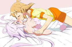 bed blush kissing moto senki_zesshou_symphogear tachibana_hibiki_(symphogear) yukine_chris yuri