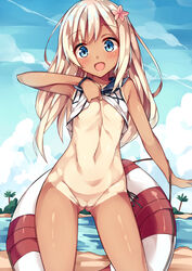 10s alternate_costume arm_at_side ass_visible_through_thighs beach blonde_hair blue_eyes blush bottomless bracelet breasts clitoris cowboy_shot female flower groin hair_flower hair_ornament hibiscus highres jewelry kantai_collection lifebuoy lifted_by_self long_hair nude_filter one-piece_tan open_mouth outdoors photoshop pussy ro-500_(kantai_collection) sailor_collar shirt_lift small_breasts solo tan tanline thighs tongue unacchi_(nyusankin) uncensored