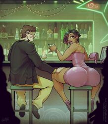 1boy 1girls ace_(acesr) ace_(shiin) alcohol ass backboob bar bar_stool bare_shoulders big_ass black_hair breasts bubble_ass bubble_butt dark-skinned_female dark_skin dat_ass devil_hs female hand_on_thigh high_heels hoop_earrings huge_ass large_breasts looking_at_viewer looking_back male original pink_clothing short_hair tight_clothing tube_dress two_tone_hair violet_(gmeen) wide_hips