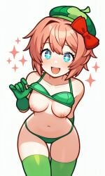 :d ai_generated blue_eyes blush bob_cut bra bra_lift coral_pink_hair doki_doki_literature_club female female flashing flashing_breasts four-leaf_clover green_bra green_gloves green_hat green_panties green_thighhighs happy looking_at_viewer medium_breasts panties pixai red_bow saint_patricks_day sayori_(doki_doki_literature_club) shoulder_length_hair showing_breasts showing_off simple_background solo sparkles sparkling_eyes thighhighs white_background