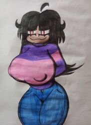 1girls big_breasts big_hips black_hair breasts clothed female female_only hands_behind_back hips jeans krala_ulti long_black_hair long_hair needlemouse_(series) nipple_bulge red_sclera sarah_henderson_(needlemouse) shirt smile smiling