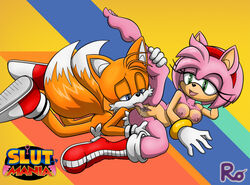 amy_rose blue_eyes blue_fur breasts cunnilingus female fox gloves green_eyes hand_on_leg hedgehog legs legs_up licking male medium_breasts multicolored_background nipples pink_fur pussy raianonzika sega slut_mania sonic_(series) spread_legs spreading straight tail tails zerbukii