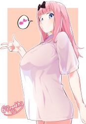 1girls absurdres blowing_kiss blue_eyes blunt_bangs blush bow breasts female from_side fujiwara_chika hairbow highres kaguya-sama_wa_kokurasetai_~tensai-tachi_no_renai_zunousen~ large_breasts long_hair looking_at_viewer musical_note pink_hair puckered_lips re:ankh shirt solo spoken_musical_note white_shirt