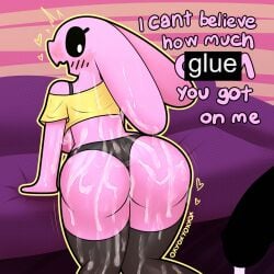 ass big_ass clothed definitely_glue_nothing_else female female_focus glue huge_ass looking_back marshmallow_(oxyoxyoxyox) oxyoxyoxyox shitpost straight talking