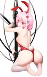 ass back backless_leotard bare_shoulders breasts commission feet female from_behind fuenyuan full_body guilty_crown hair_behind_ear hair_ornament hairclip highres kneeling leotard long_hair looking_at_viewer looking_back open_mouth pink_hair pixiv_commission playboy_bunny rabbit_tail red_eyes red_leotard sideboob simple_background small_breasts solo tail thighhighs void_(guilty_crown) white_background white_thighhighs white_wrist_cuffs wrist_cuffs yuzuriha_inori