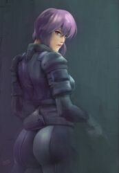 artist_name ass bodysuit dated female female_focus ghost_in_the_shell highres kusanagi_motoko looking_at_viewer looking_back purple_hair red_eyes short_hair signature skin_tight socha_(pixiv99744) solo