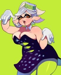 curvy detached_collar dress earings gloves green_legwear inkling legwear marie_(splatoon) mask medium_breasts mole_under_eye pose short_dress short_hair spicyzaz splatoon splatoon_(series) splatoon_2 splatoon_3 white_hair yellow_eyes