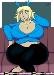 1girls 2025 2d 2d_(artwork) 2d_artwork anthro antlers black_pants blonde_female blonde_hair blonde_hair_female blue_eyes blue_lipstick blue_shirt brown_fur carol_holiday cleavage clothed clothed_female couch deer deltarune deltarune_chapter_4 digital_art digital_drawing_(artwork) digital_media_(artwork) female furry furry_female heels high_heels mature mature_anthro mature_female mature_woman midriff milf mommy mother new_world_deer reindeer reindeer_antlers rinarooni sitting sitting_on_couch solo tagme thicc thick thick_thighs undertale_(series)