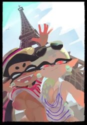 2girls breasts callie_(splatoon) eiffel_tower flashing_breasts marie_(splatoon) multiple_girls nintendo splatoon vespbee