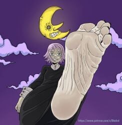 androgynous black_fingernails black_toenails crazy_eyes crazy_smile crona_(soul_eater) feet feminine_male foot_fetish foot_focus goth madness_eyes male pink_hair soles soul_eater wrinkled_soles wrinkly_soles