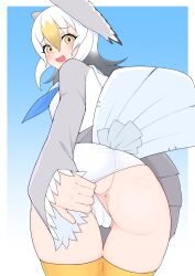 anus ass ass_focus bird_tail blonde_hair blue_background blue_neckerchief blush commentary common_gull_(kemono_friends) cowboy_shot female from_behind gradient_hair grey_hair grey_skirt grey_wings hair_between_eyes head_wings highres illu_(illu_stratos) kemono_friends long_hair long_sleeves looking_at_viewer looking_back multicolored_hair neckerchief open_mouth panties pleated_skirt raglan_sleeves shirt skirt smile solo symbol-only_commentary tail thighhighs uncensored underwear white_panties white_shirt wings yellow_eyes yellow_thighhighs