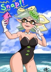 1girls artist_name artist_request beach beach_background bluesky_link cellphone female inkling marie_(splatoon) nodo_inkling one-piece_swimsuit onomatopoeia selfie selfie_pose splatoon splatoon_(series) squid_sisters summer text