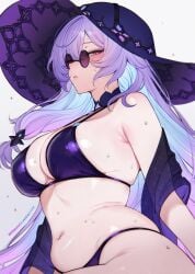 alternate_costume bikini black_swan_(honkai:_star_rail) breasts female hat highres honkai:_star_rail honkai_(series) large_breasts long_hair navel parted_lips patreon_username purple_bikini purple_eyes purple_hair qiandaiyiyu round_eyewear sideboob simple_background solo stomach sun_hat sunglasses swimsuit tinted_eyewear white_background