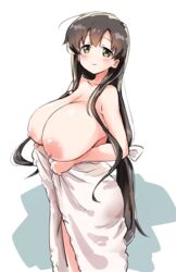 areolae bath_towel black_hair breasts breasts_out female green_eyes huge_breasts iwato_kasumi long_hair momoiro_tunozemi nipples saki schoolgirl smiling