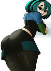 ass ass_focus big_breasts black_highlights blue_hair female female_only goth green_hair gwen_(tdi) looking_at_viewer looking_back lyn_nyl solo solo_female solo_focus total_drama_island