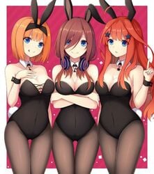 3girls blue_eyes breasts bunny_ears bunnysuit cleavage go-toubun_no_hanayome large_breasts multiple_girls nakano_itsuki nakano_miku nakano_yotsuba orange_hair red_background red_hair smile