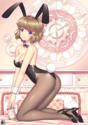 animal_ears ass bed black_footwear black_leotard black_neckwear blue_eyes bow breasts brown_hair brown_legwear bunny_ears bunny_girl bunny_tail bunnysuit can cleavage clock detached_collar female full_body gears high_heels kneeling leotard medium_breasts pantyhose pillow seishun_buta_yarou_wa_bunny_girl_senpai_no_yume_wo_minai short_hair smile soda_can solo solo_female strapless strapless_leotard swept_bangs tomoe_koga wavy_hair wrist_cuffs