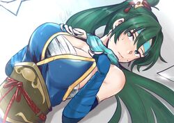 bangs bare_shoulders blue_dress breasts detached_sleeves dress earrings english_commentary female fingerless_gloves fire_emblem fire_emblem:_the_blazing_blade gloves gold_trim green_eyes green_hair hair_ornament headband high_ponytail highres jewelry large_breasts lens_flare long_hair looking_up lying lyn_(fire_emblem) lyn_(ninja)_(fire_emblem) lyndis_(fire_emblem) on_back ponytail sarashi scarf sidelocks signature solo sweatdrop upper_body vialnite