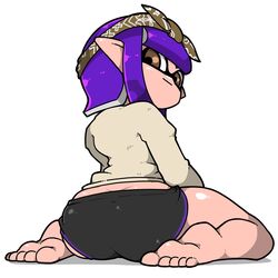 ass back_view bandana barefoot clothed clothing feet female inkling inkling_girl long_sleeves looking_at_viewer looking_back nintendo omoitukan2 pointy_ears purple_hair short_hair short_shorts smile smooth_skin solo splatoon splatoon_2 tan_shirt tentacle_hair thick_thighs toes yellow_eyes