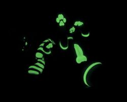 2020 animal_genitalia animal_penis black_and_green black_background canid canine canine_penis dark digital_media_(artwork) erection feral fox genitals glowing glowing_eyes glowing_genitalia glowing_nose glowing_pawpads glowing_penis green_markings green_nose green_pawpads green_penis heliofox knot looking_at_viewer lying male mammal markings monochrome on_back pawpads paws penis presenting presenting_penis quadruped simple_background solo trigaroo