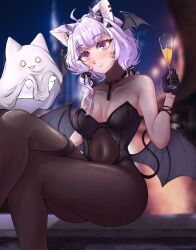 1girl ahoge alternate_costume animal animal_ear_fluff animal_ears bangs bare_arms bare_shoulders bat_ears bat_wings black_gloves black_legwear blurry blurry_background blush breasts brown_legwear cat_ears cat_tail catgirl choker cleavage closed_mouth collarbone covered_navel crossed_legs cup demon_girl demon_tail demon_wings drinking_glass eyebrows_visible_through_hair fang fang_out feet_out_of_frame female_only gloves holding holding_cup horns leotard looking_at_viewer medium_breasts navel pantyhose pink_eyes purple_eyes purple_hair ribbon short_hair sitting smile solo squchan_(vtuber) strapless strapless_leotard tail virtual_youtuber vyugen white_hair wine wine_glass wings