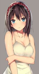 bangs bare_arms bare_shoulders blue_eyes blush breasts brown_hair camisole clavicle cleavage closed_mouth female female grey_background hairband hand_on_own_arm kureha_(ironika) looking_at_viewer medium_breasts medium_hair original polka_dot polka_dot_hairband red_hairband shiny shiny_skin simple_background solo spaghetti_strap tsubasa_(kureha) upper_body