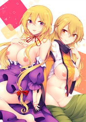 2girls bangs bare_shoulders barefoot blonde_hair blush bow breasts choker clothes_pull commentary_request dress eyebrows_visible_through_hair feet_out_of_frame green_skirt groin hair_between_eyes hairbow hand_on_own_chest hand_up highres holding_hands large_breasts long_hair looking_at_viewer multiple_girls navel nipples no_hat no_headwear off_shoulder okina_matara parted_lips puffy_short_sleeves puffy_sleeves purple_dress purple_eyes red_bow red_choker red_ribbon ribbon ribbon_choker shirt short_sleeves sitting skirt skirt_pull smile stomach tabard tama_(soon32281) thighs touhou wariza white_background white_shirt yellow_eyes yukari_yakumo yuri