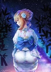 1boy ass big_ass blonde_hair blush crossdressing femboy flower from_behind hair_bun hair_flower hair_ornament japanese_clothes kimono looking_at_viewer looking_back natsusora_wakana nobady original pantylines shiny shiny_clothes shiny_hair short_hair solo trap yukata