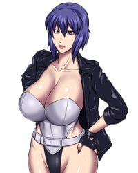 black_jacket breasts cleavage covered_navel cowboy_shot curvy female ghost_in_the_shell ghost_in_the_shell_stand_alone_complex kusanagi_motoko large_breasts leather_jacket looking_at_viewer medium_hair ml purple_eyes purple_hair solo white_background white_leotard wide_hips