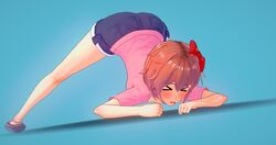 >_< 1girls 3d ass_up blush bow cometz daisy_dukes doki_doki_literature_club face_down_ass_up female female_only flip_flops jack-o_pose pink_hair sandals sayori_(doki_doki_literature_club) short_hair solo top-down_bottom-up upside-down