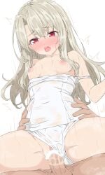absurdres alternate_costume bar_censor blush breasts brown_hair censored clothing_aside collarbone commentary_request fate/stay_night fate_(series) female from_behind highres illyasviel_von_einzbern looking_at_viewer motion_lines open_mouth pussy_juice red_eyes school_swimsuit sex small_breasts solo spread_legs sweat swimsuit swimsuit_aside watti3600 white_background