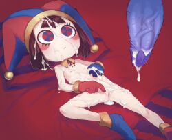 +_+ 1boy 1girls :< after_sex after_vaginal anus ass balls bangs bed_sheet blue_eyes blue_footwear blue_headwear blunt_bangs blush blush_stickers bob_cut bodily_fluids boots breasts brown_hair bukkake closed_mouth clothing conoghi cum cum_inside cum_on_body cum_on_hair dripping_semen erection facial female footwear gloves hat headwear jax_(the_amazing_digital_circus) jester jester_cap lying lying_on_back male multicolored_clothes nakadashi navel nipples nude on_back penis pettanko pillow pomni_(the_amazing_digital_circus) pussy red_eyes red_gloves semen semen_on_body semen_on_chest semen_on_lower_body semen_on_upper_body short_hair small_breasts smaller_female solo_focus spread_legs straight striped_headwear symbol-shaped_pupils testicles the_amazing_digital_circus vagina veins veiny_penis