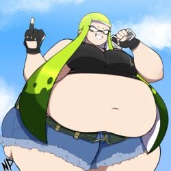 1girl big_belly black_lagoon chubby_female exposed_belly fat fat_girl grinning halloween halloween_costume inkling inkling_girl middle_finger natalie(nataliebum25) nataliebum25 revy revy_(cosplay) splatoon splatoon_(series)