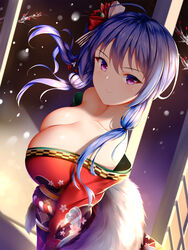 1girls ahoge alternate_costume alternate_hairstyle azur_lane bangs bare_shoulders blue_hair blush breasts cleavage closed_mouth collarbone eyebrows_visible_through_hair female female_only floating_hair hair_between_eyes highres japanese_clothes kimono large_breasts light light-skinned_female light_skin long_hair looking_at_viewer night obi off_shoulder purple_eyes red_kimono sash sidelocks smile snow snowing solo st._louis_(azur_lane) st._louis_(spirits_in_the_snow)_(azur_lane) wind wsman