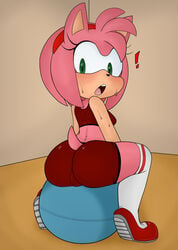 amy_rose cameltoe clothing hearlesssoul pink_fur pink_hair pussy_bulge shorts sonic_(series)