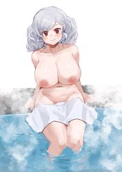 :> blush breasts cowboy_shot curly_hair female girls'_frontline grey_hair highres large_breasts looking_at_viewer moonjunk navel nipples nude onsen red_eyes sitting smile soaking_feet solo spas-12_(girls'_frontline) steam towel water